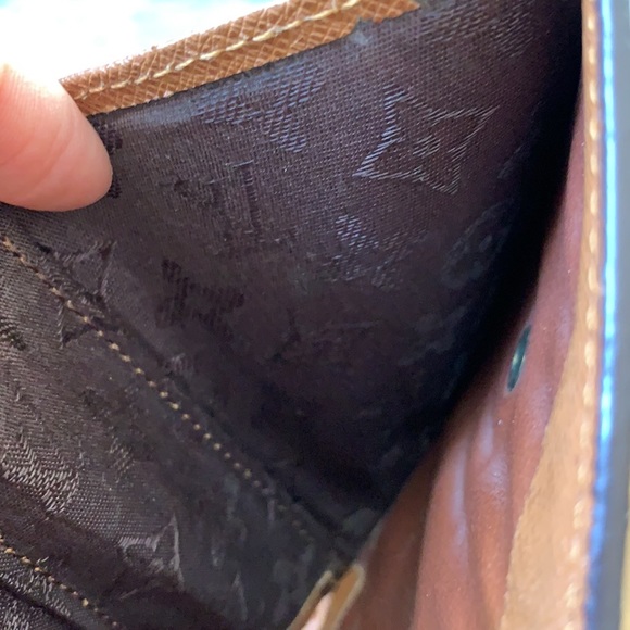 Authentic Louis Vuitton wallet (poor condition) - Picture 5 of 8